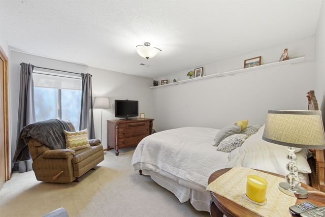 7025 E 35th St N, Wichita, KS 67226