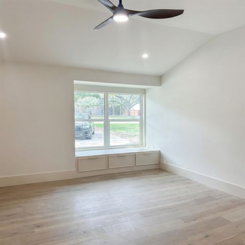 5642 Pine Forest Road, Houston, TX 77056