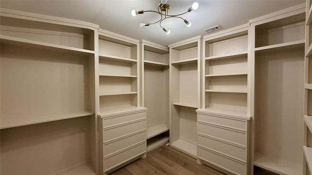 5642 Pine Forest Road, Houston, TX 77056