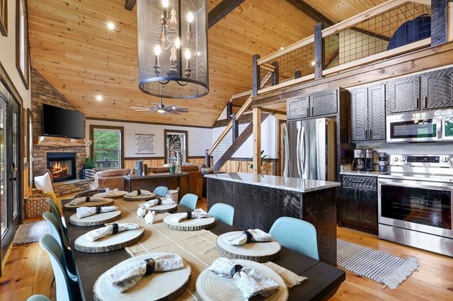 42 Old Jerusalem Road, Morganton, GA 30559