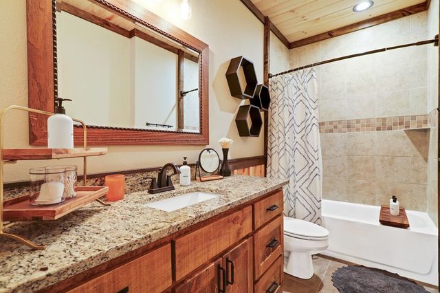 42 Old Jerusalem Road, Morganton, GA 30559