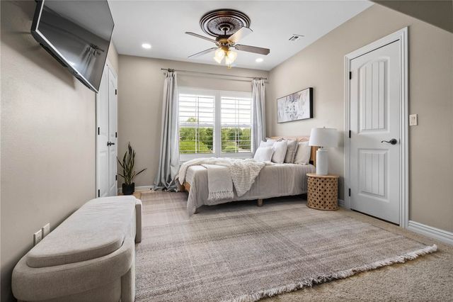 17 Nottingham Lane, Rogers, AR 72758