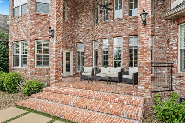 17 Nottingham Lane, Rogers, AR 72758