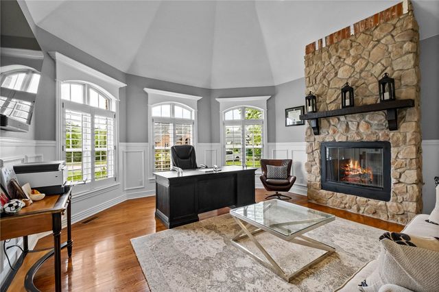 17 Nottingham Lane, Rogers, AR 72758