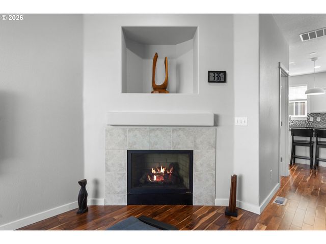 826 Nw COUNCIL Dr, Gresham, OR 97030