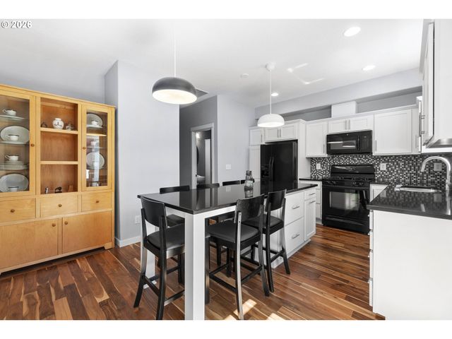 826 Nw COUNCIL Dr, Gresham, OR 97030