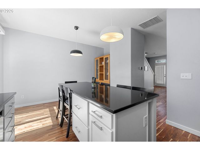 826 Nw COUNCIL Dr, Gresham, OR 97030