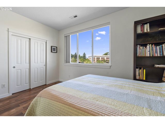 826 Nw COUNCIL Dr, Gresham, OR 97030