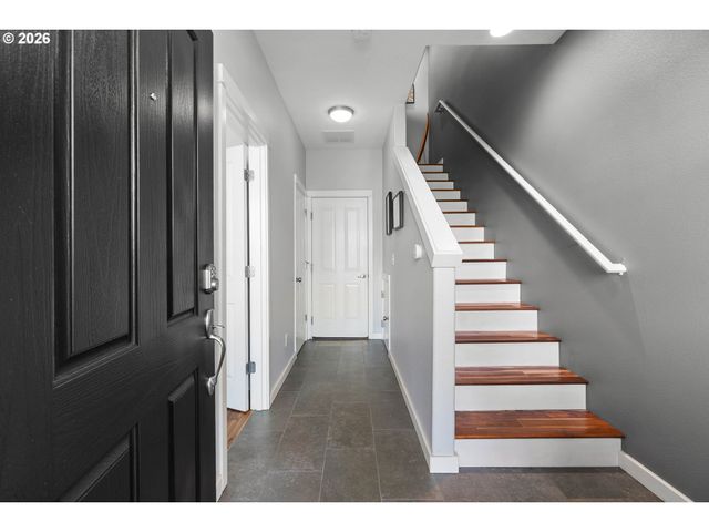 826 Nw COUNCIL Dr, Gresham, OR 97030