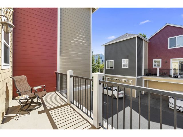 826 Nw COUNCIL Dr, Gresham, OR 97030