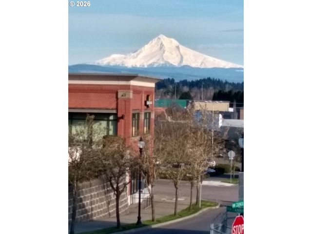 826 Nw COUNCIL Dr, Gresham, OR 97030