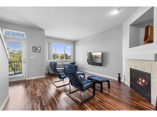 826 Nw COUNCIL Dr, Gresham, OR 97030