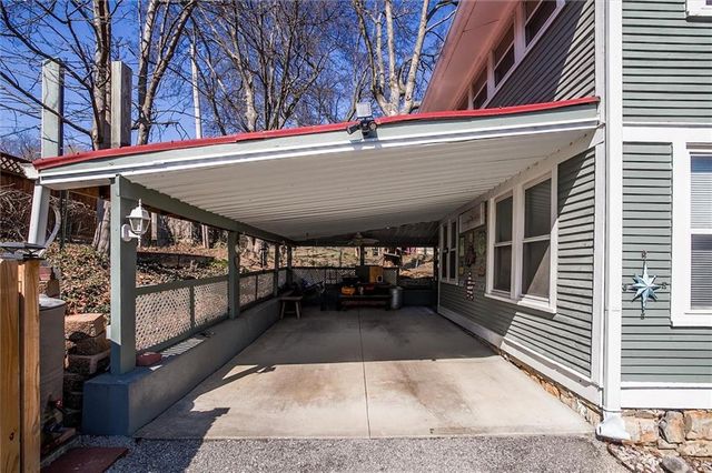 408 N Lightburne Street, Liberty, MO 64068