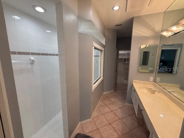 8553 54TH AVENUE CIRCLE E, Bradenton, FL 34211