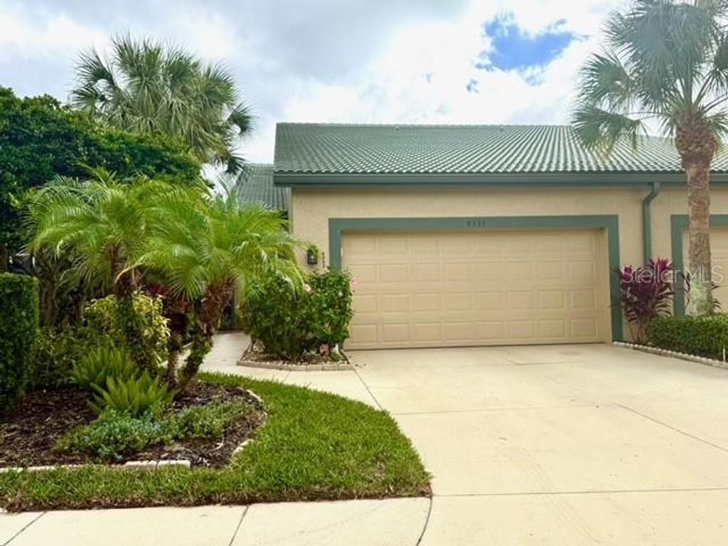 8553 54TH AVENUE CIRCLE E, Bradenton, FL 34211