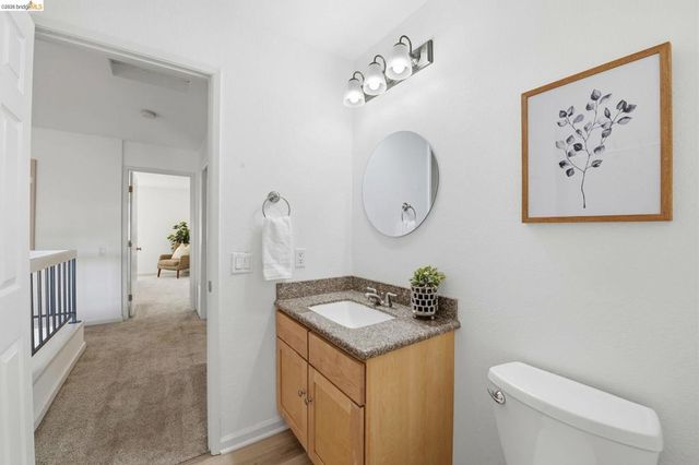 2487 Heathrow Ln, San Leandro, CA 94577