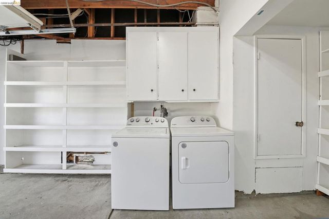 2487 Heathrow Ln, San Leandro, CA 94577