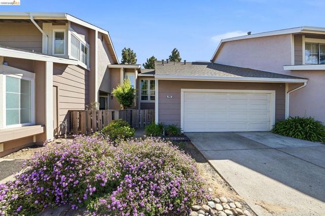 2487 Heathrow Ln, San Leandro, CA 94577