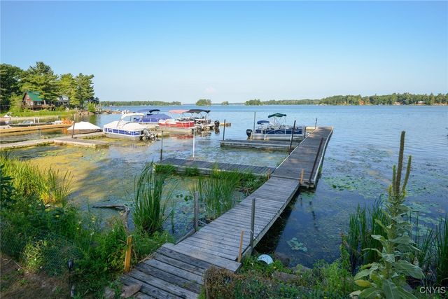 211 Dillon Point Road, Hammond, NY 13646