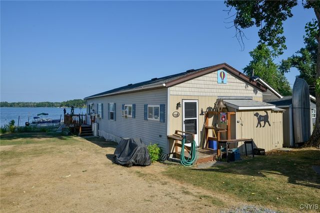 211 Dillon Point Road, Hammond, NY 13646