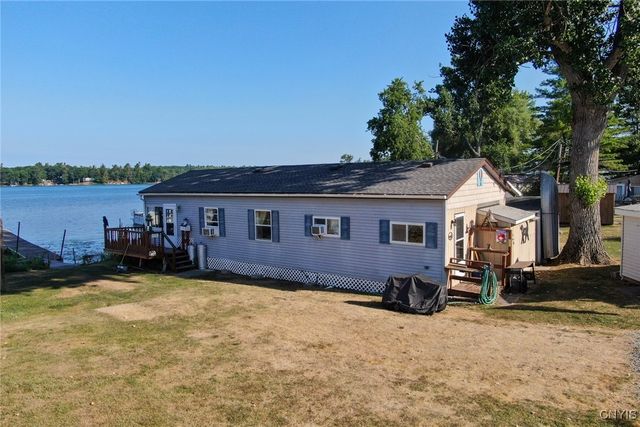 211 Dillon Point Road, Hammond, NY 13646