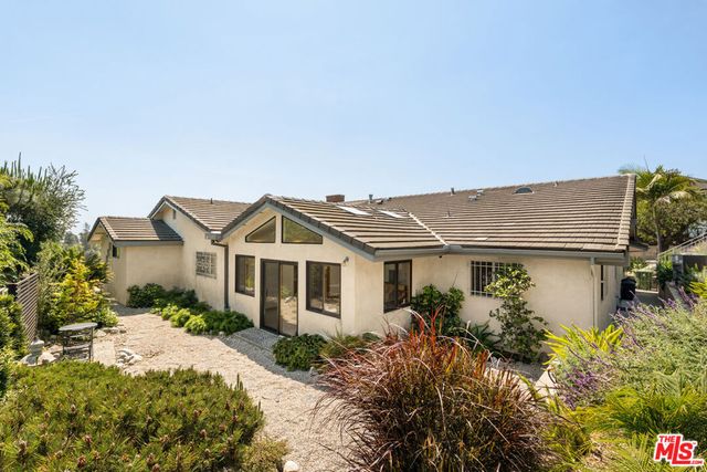 2160 Winona Boulevard, Los Angeles, CA 90027