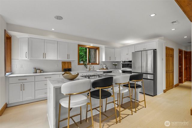 13710 41st Avenue NE, Seattle, WA 98125