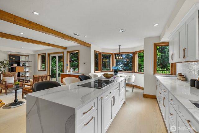 13710 41st Avenue NE, Seattle, WA 98125