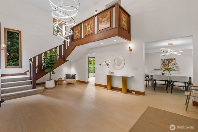 13710 41st Avenue NE, Seattle, WA 98125
