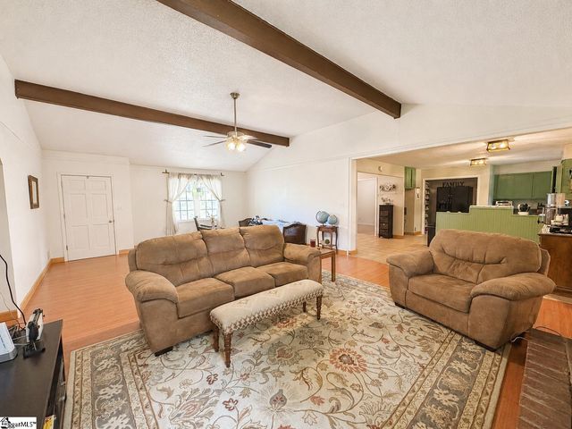 220 Millwood Lane, Wellford, SC 29385