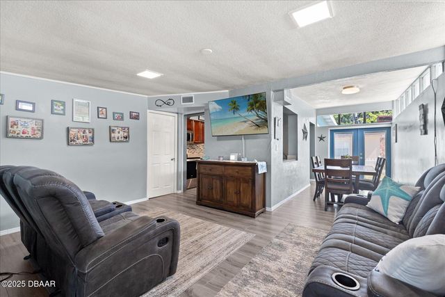 793 Greenway Place, Daytona Beach, FL 32114