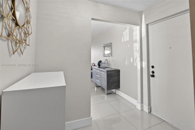 3671 Environ Blvd 564, Lauderhill, FL 33319