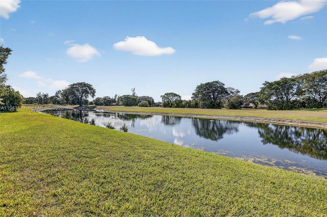 3671 Environ Blvd 564, Lauderhill, FL 33319