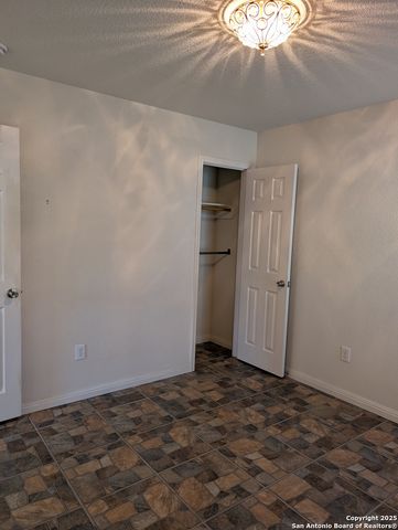 11218 Magic Canyon, San Antonio, TX 78252