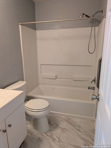 11218 Magic Canyon, San Antonio, TX 78252