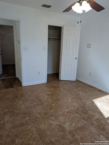 11218 Magic Canyon, San Antonio, TX 78252