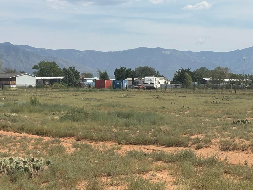 Tr 15,16, Block 6 Unit 9, Meadow Lake, NM 87031