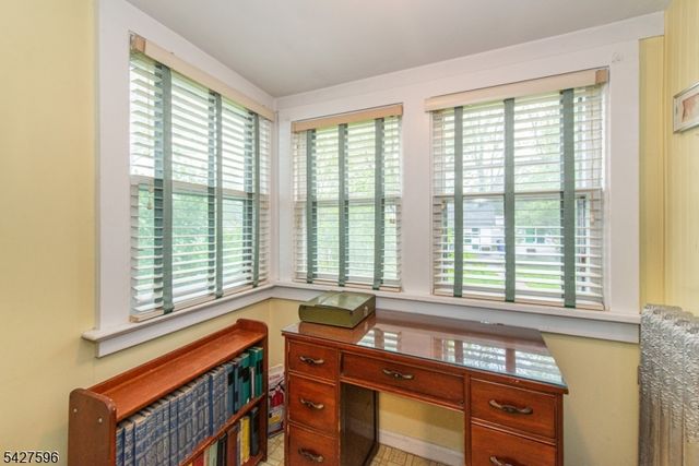 35 Eyland Ave, Roxbury Twp., NJ 07876
