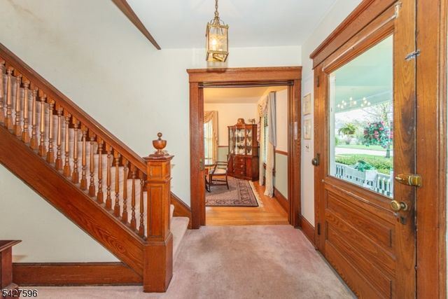 35 Eyland Ave, Roxbury Twp., NJ 07876