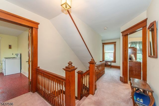 35 Eyland Ave, Roxbury Twp., NJ 07876