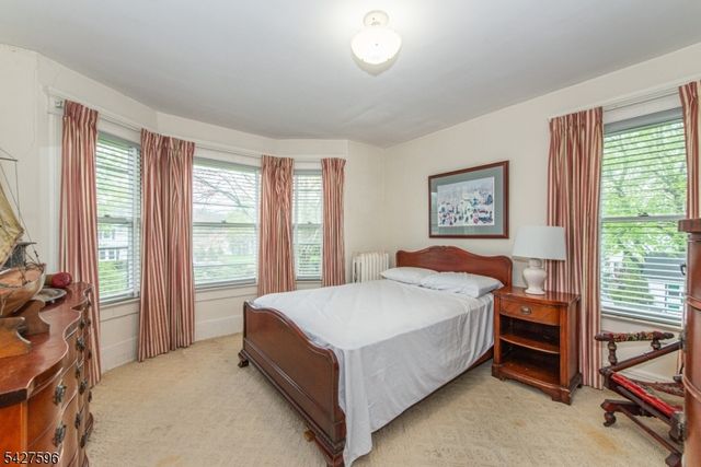 35 Eyland Ave, Roxbury Twp., NJ 07876