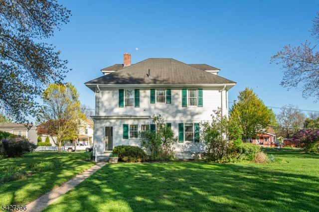 35 Eyland Ave, Roxbury Twp., NJ 07876