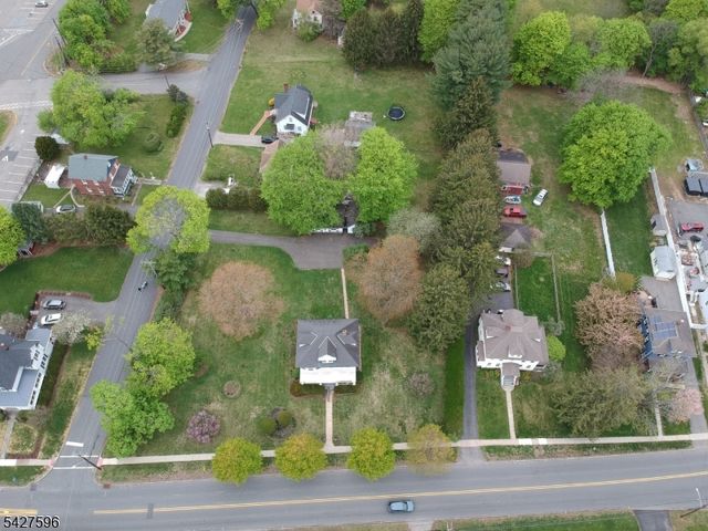 35 Eyland Ave, Roxbury Twp., NJ 07876