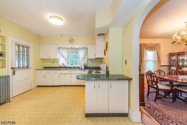 35 Eyland Ave, Roxbury Twp., NJ 07876