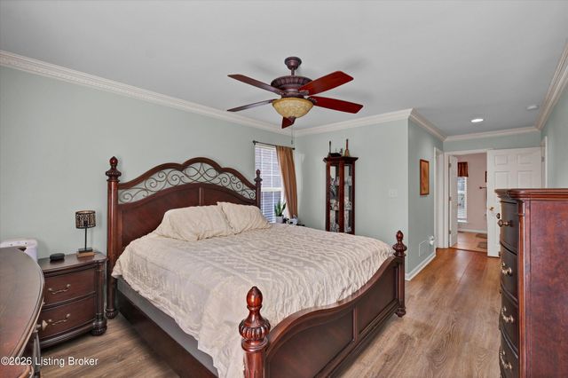 7309 Spring Run Dr, Louisville, KY 40291
