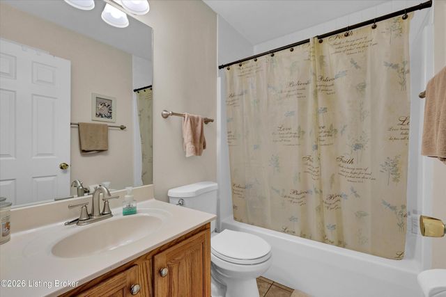 7309 Spring Run Dr, Louisville, KY 40291