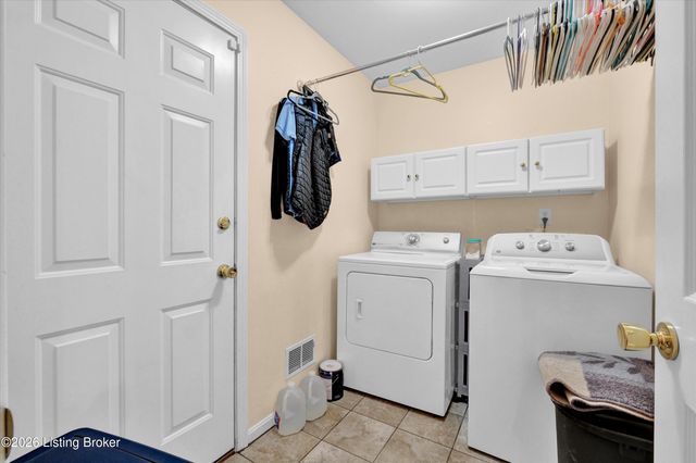7309 Spring Run Dr, Louisville, KY 40291