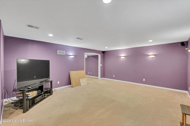 7309 Spring Run Dr, Louisville, KY 40291