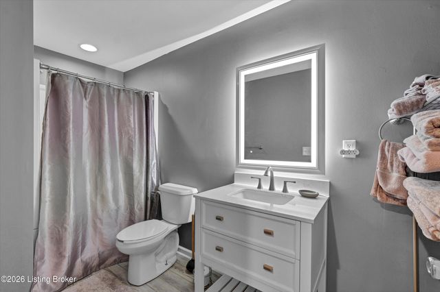 7309 Spring Run Dr, Louisville, KY 40291