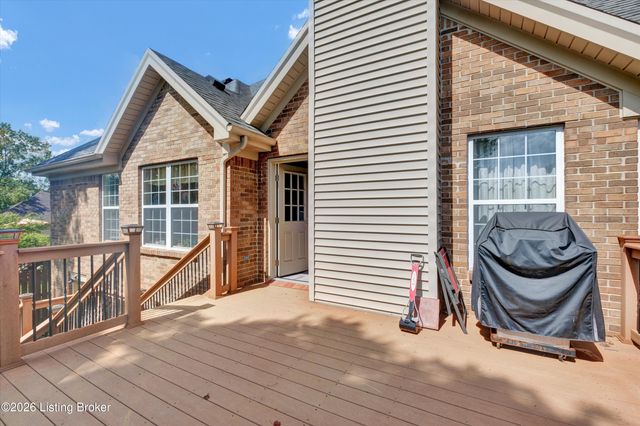 7309 Spring Run Dr, Louisville, KY 40291